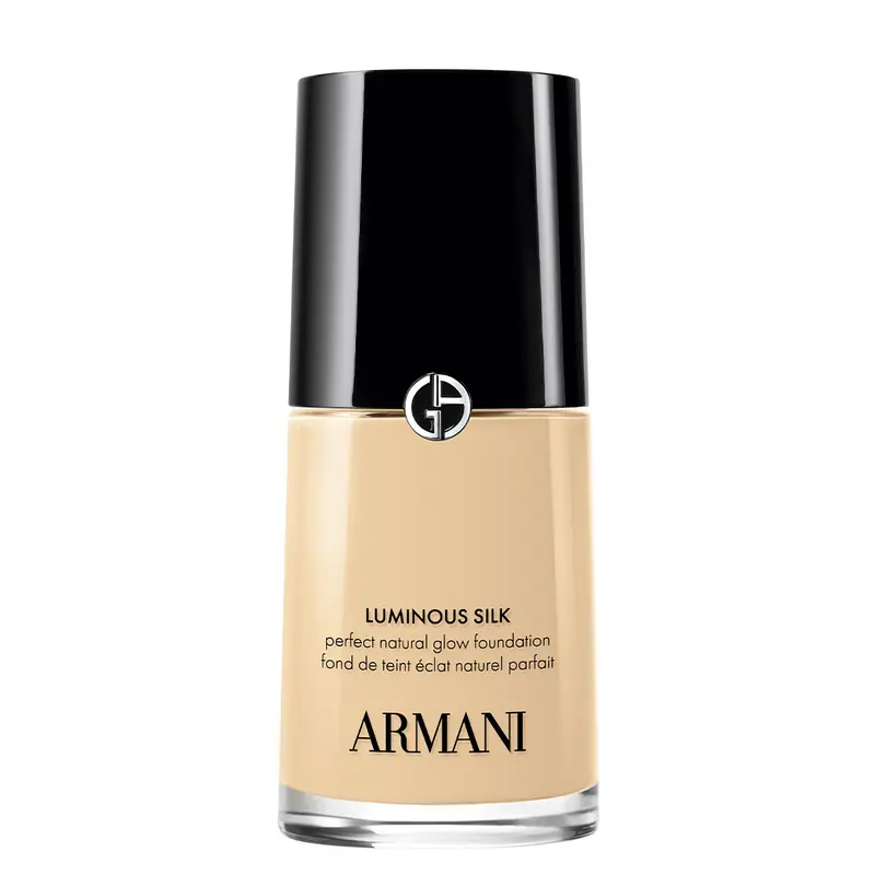 ARMANI Luminous Silk Foudation 4