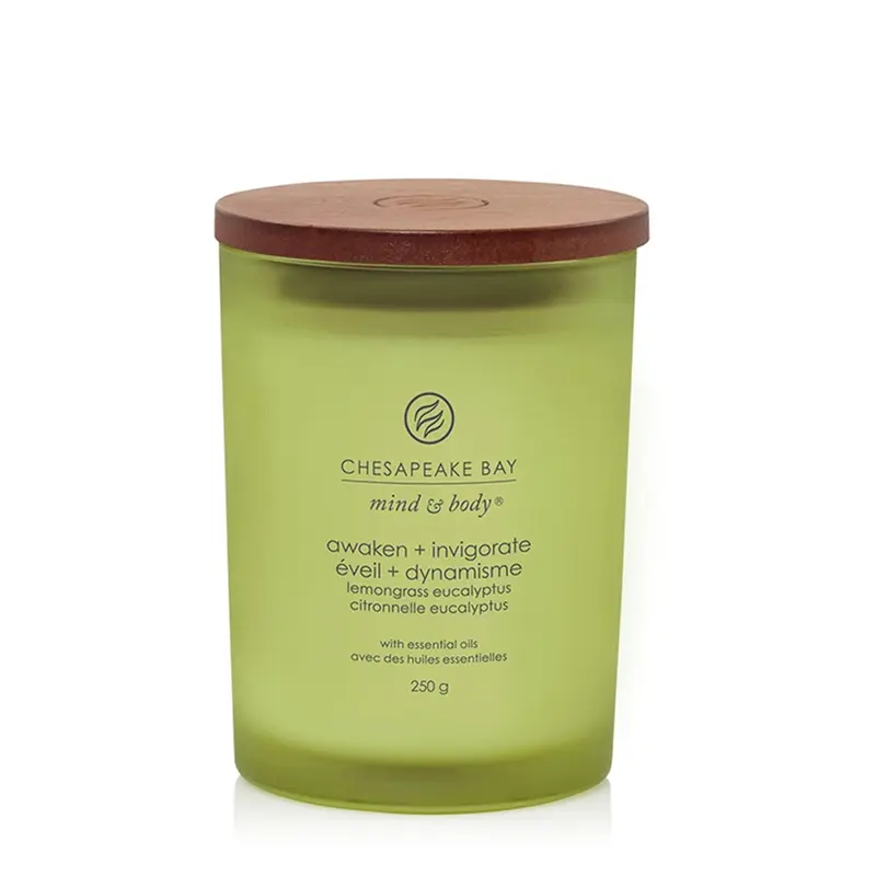 Chesapeake Bay Candle Awaken & Invigorate (Lemongrass Eucalyptus) Media n & Invigorate (Lemongrass Eucalyptus)