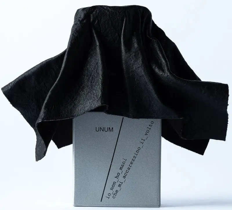 Io Non Ho Mani Che…. Extrait de Parfum