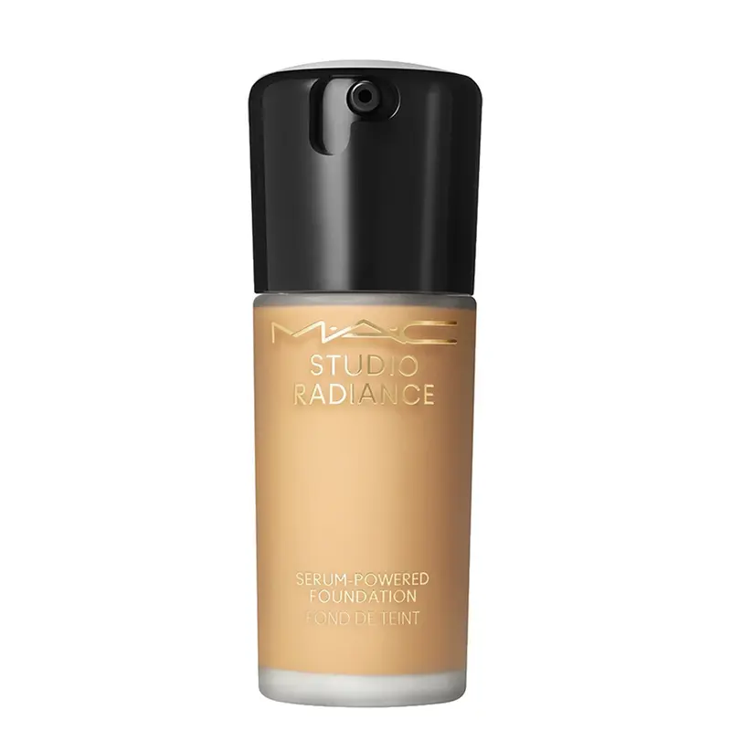 Mac Studio Radiance Serum Powered Foundation NC25