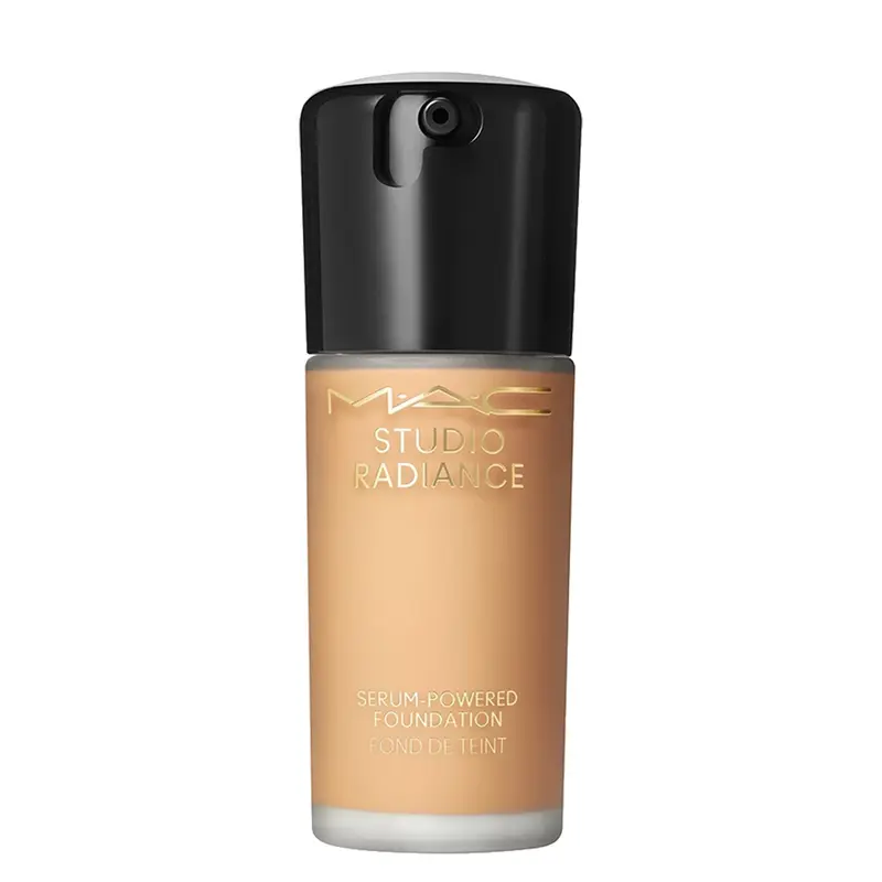 Mac Studio Radiance Serum Powered Foundation NC40